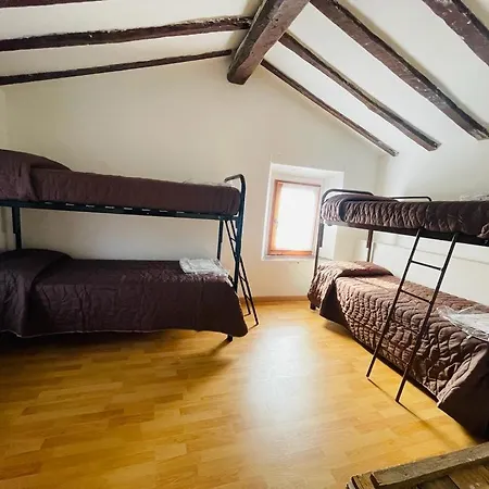 ホステル Casa Del Viandante Borgo Dei Sassi Di Roccamalatina *