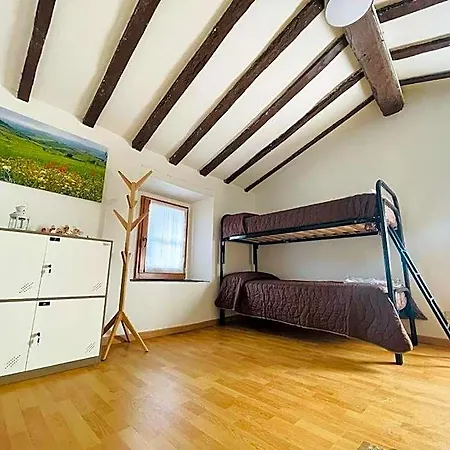 Casa Del Viandante Borgo Dei Sassi Di Roccamalatina ホステル *