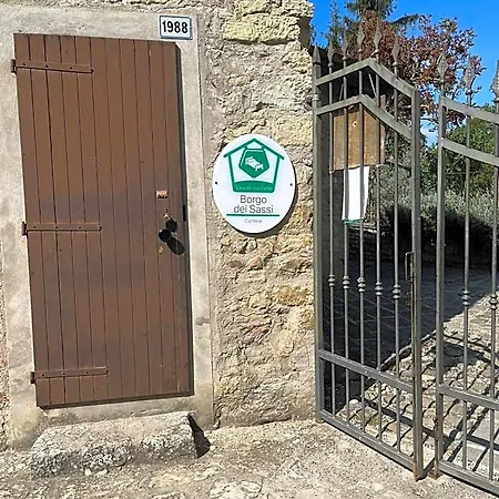Casa Del Viandante Borgo Dei Sassi Di Roccamalatina ホステル Guiglia