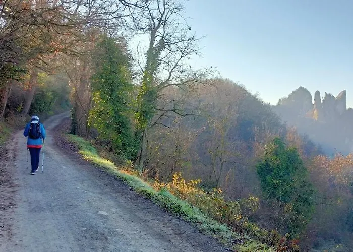 Hostel Casa Del Viandante Borgo Dei Sassi Di Roccamalatina *