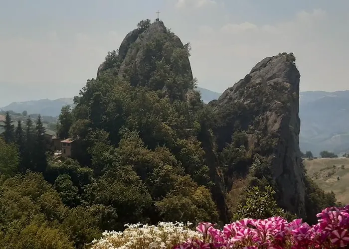 Casa Del Viandante Borgo Dei Sassi Di Roccamalatina Guiglia