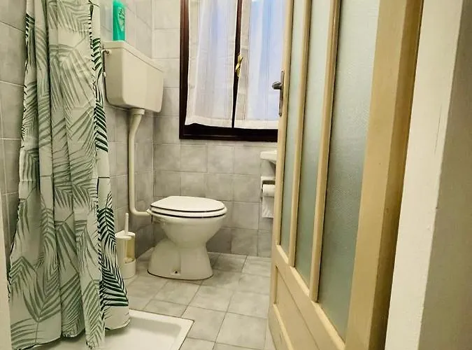 Vandrarhem Casa Del Viandante Borgo Dei Sassi Di Roccamalatina *