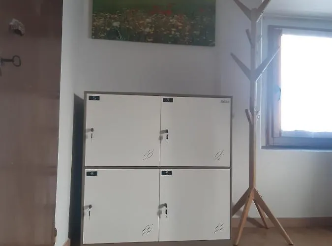 Casa Del Viandante Borgo Dei Sassi Di Roccamalatina Vandrarhem