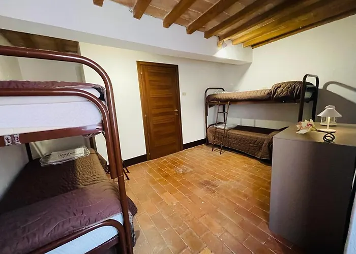 Hostel Casa Del Viandante Borgo Dei Sassi Di Roccamalatina Guiglia